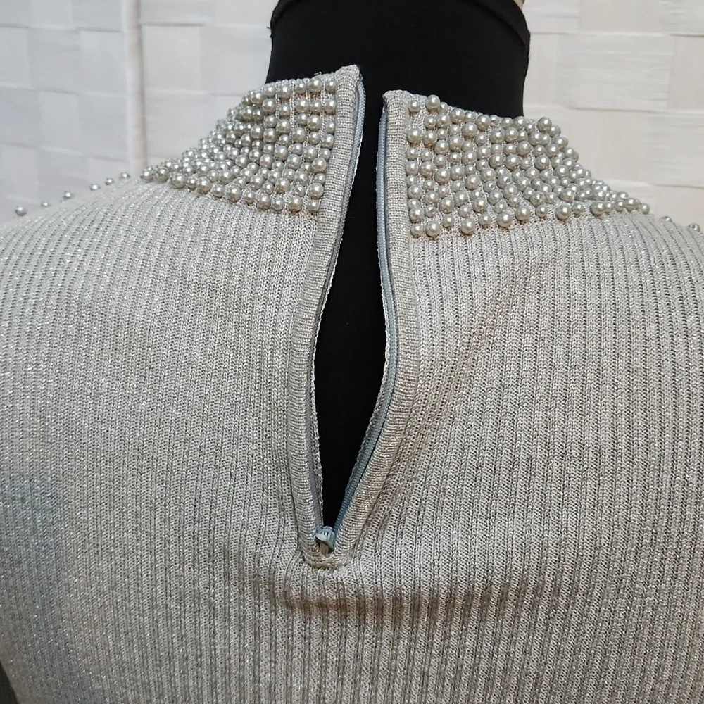 Vintage Silver Beaded Belldini Silk Sweater - Size Medium - Picture 8 of 13
